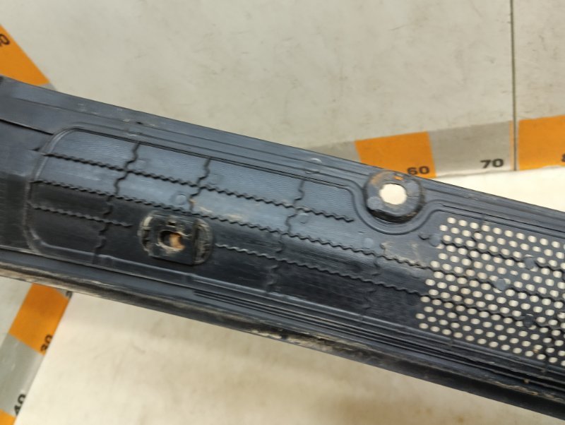 Решетка стеклоочистителей (Жабо)