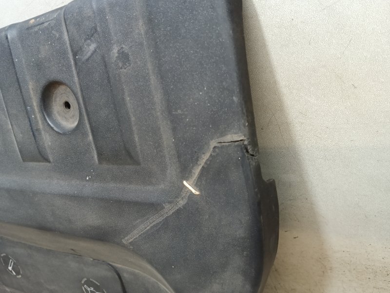 Крышка двигателя