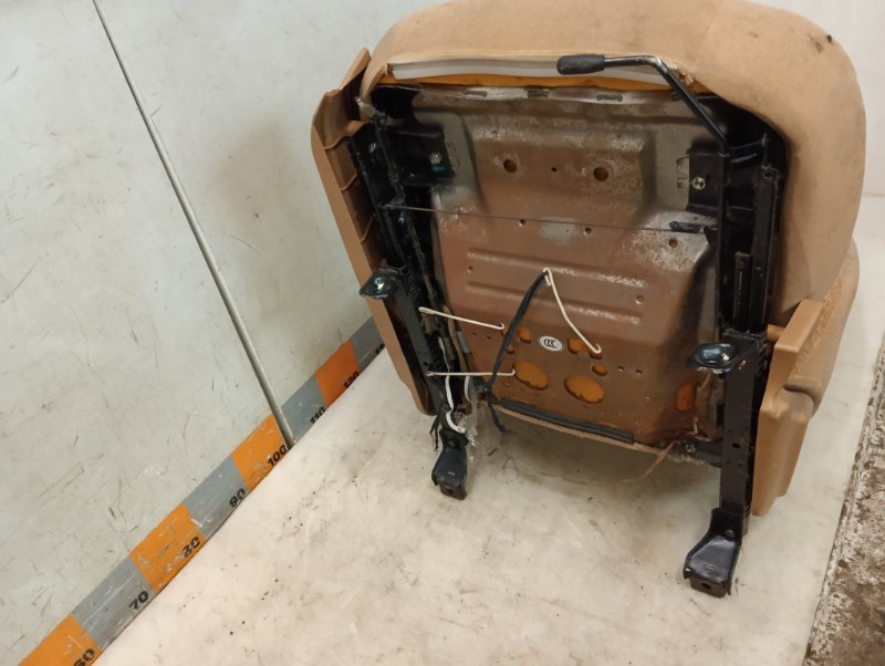 Сиденье переднее правое