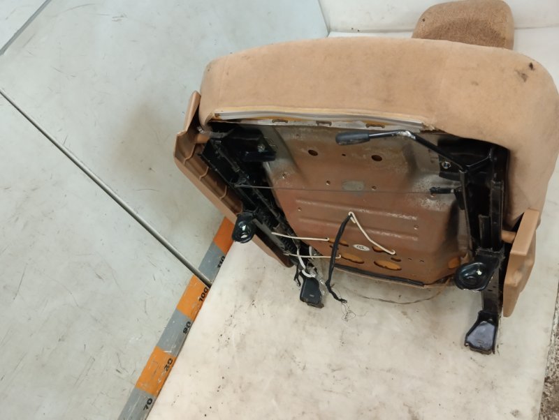 Сиденье переднее правое