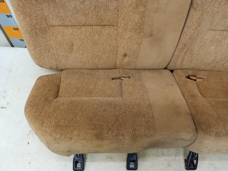 Сиденье салонное