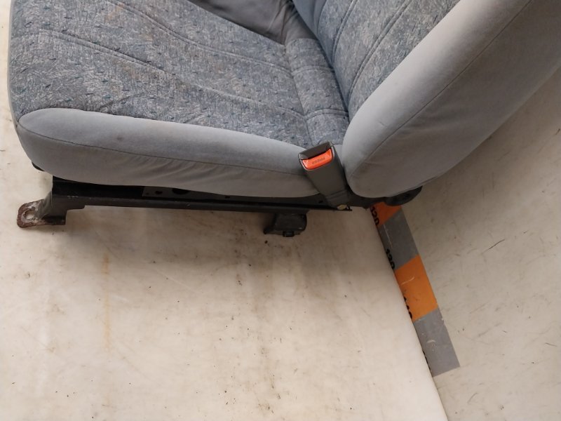 Сиденье переднее правое