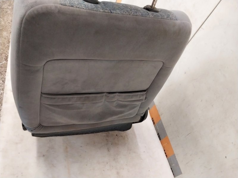 Сиденье переднее правое