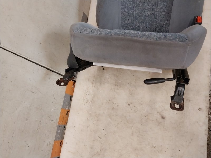 Сиденье переднее правое