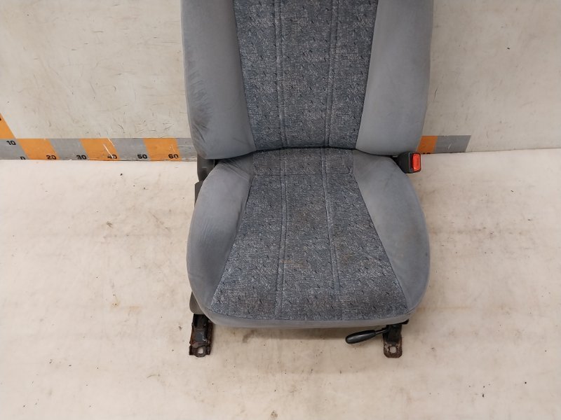 Сиденье переднее правое