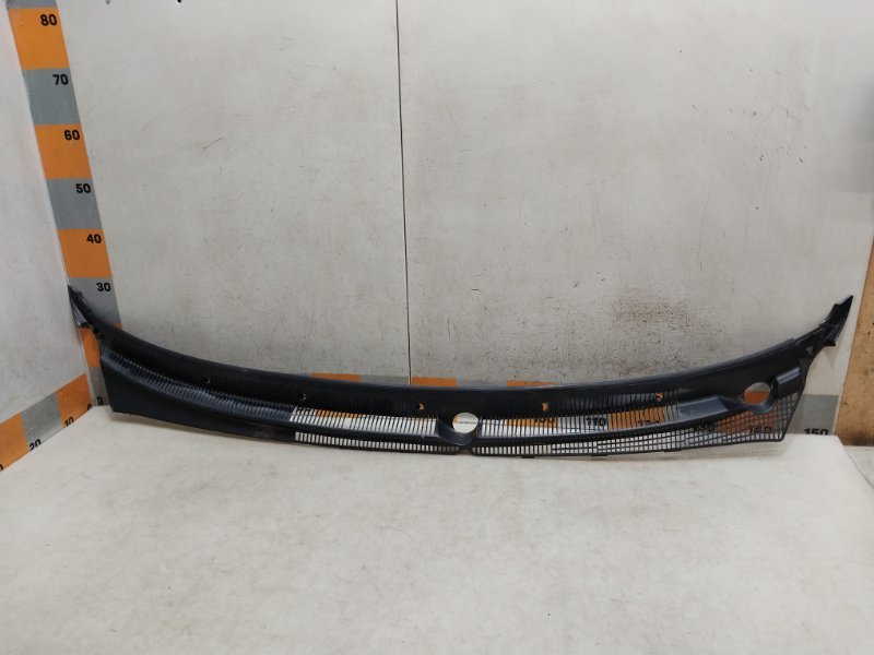 Решетка стеклоочистителей (Жабо)