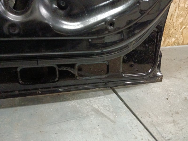 Дверь задняя правая