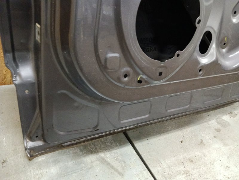 Дверь задняя правая