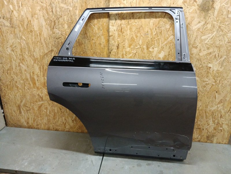 Дверь задняя правая
