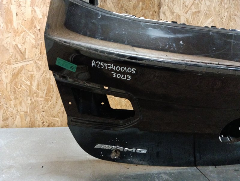 Дверь багажника