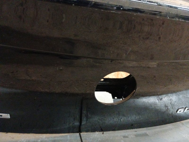 Дверь багажника