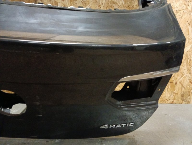 Дверь багажника