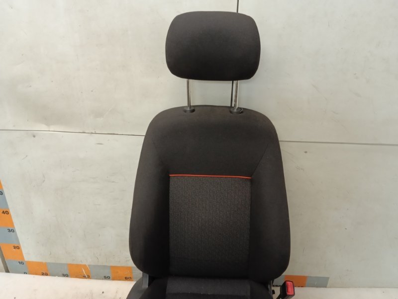 Сиденье переднее правое