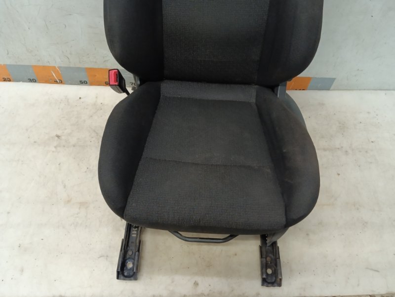 Сиденье переднее левое