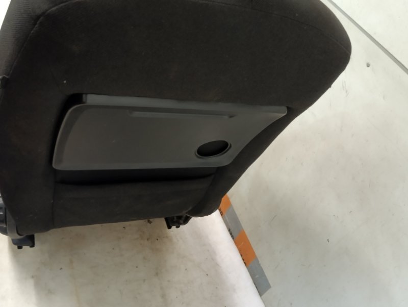 Сиденье переднее левое