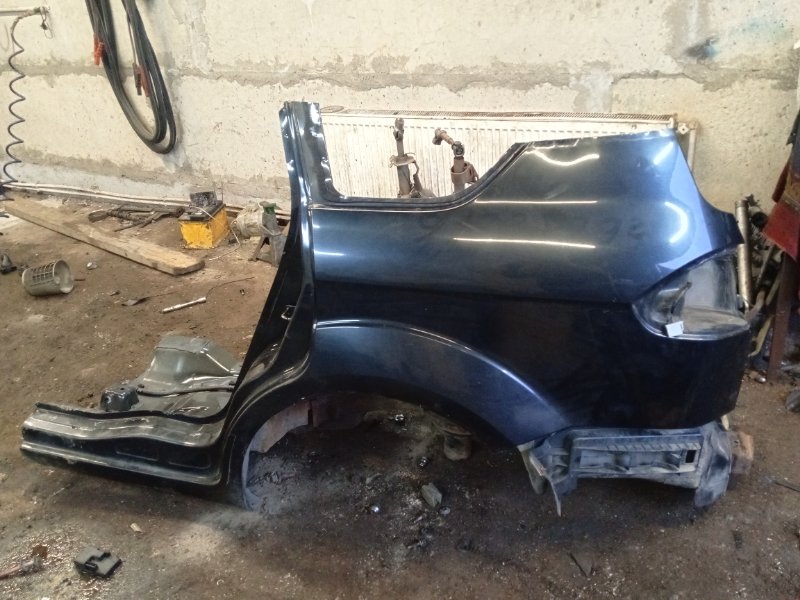 Крыло заднее левое