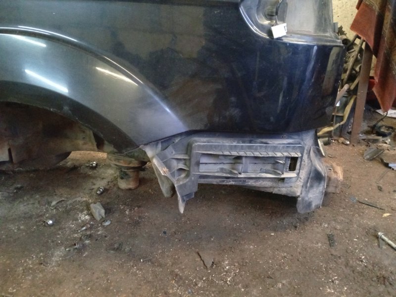 Крыло заднее левое