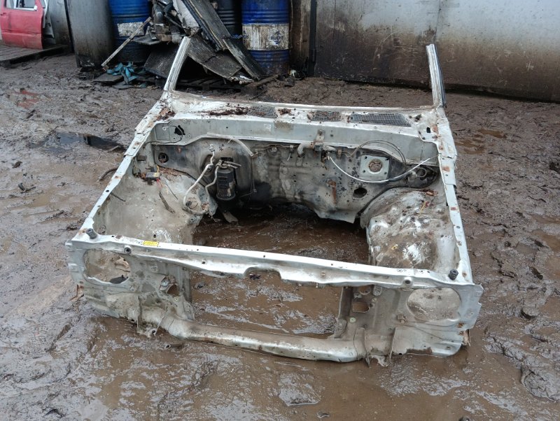 Кузовной элемент