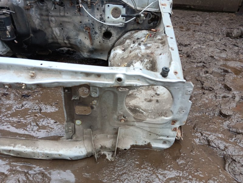 Кузовной элемент