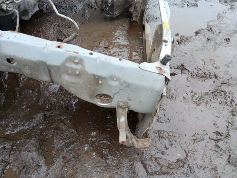 Кузовной элемент