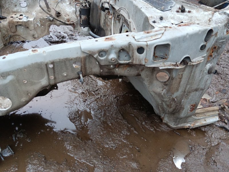 Лонжерон передний левый