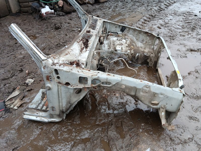 Лонжерон передний правый