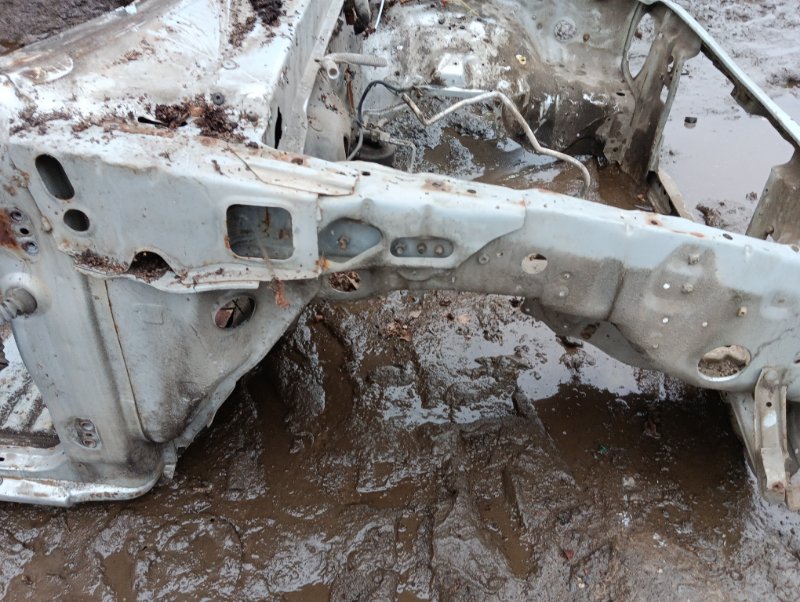 Лонжерон передний правый