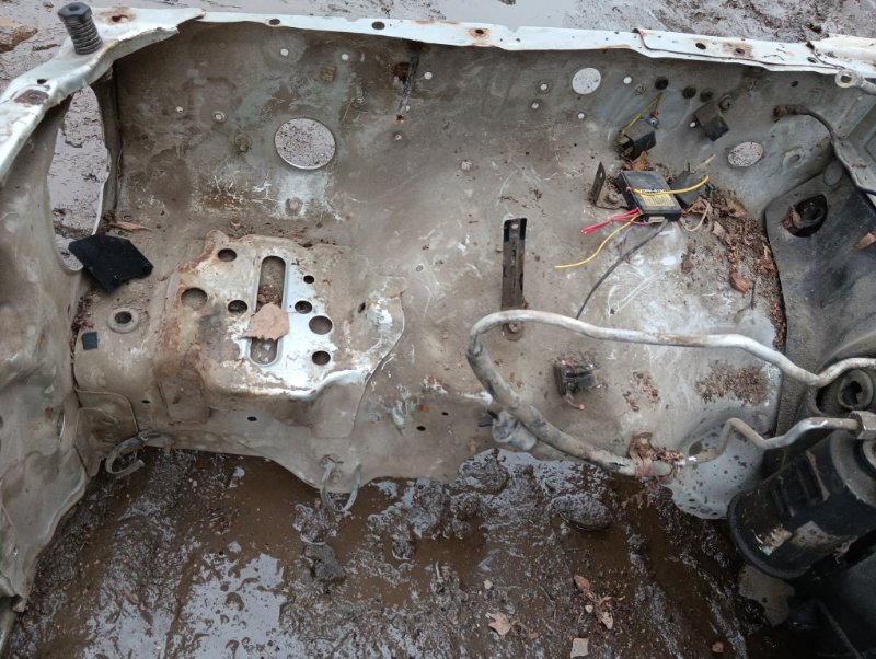 Лонжерон передний правый