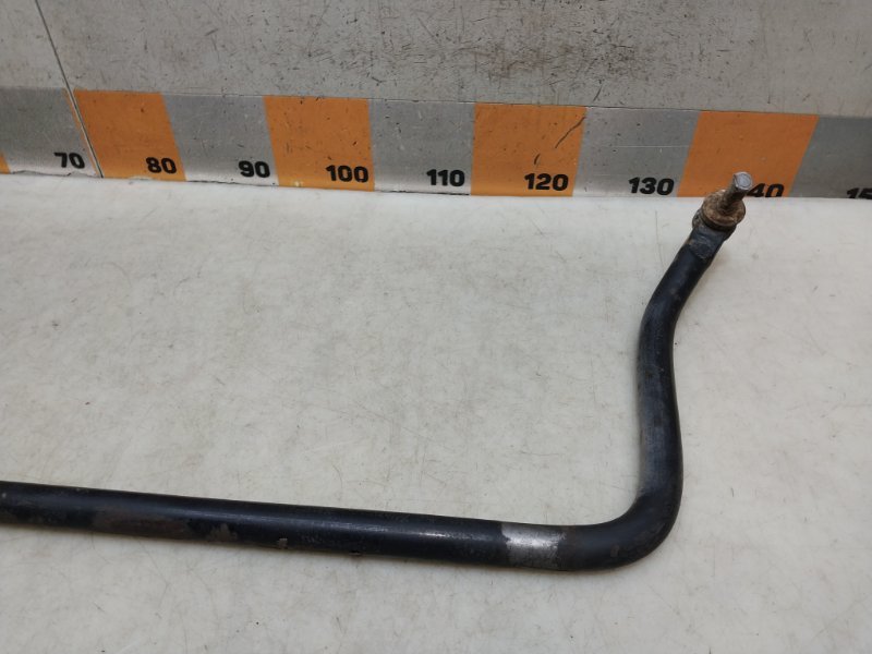 Стабилизатор передний