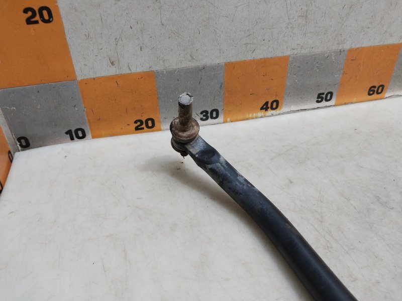 Стабилизатор передний