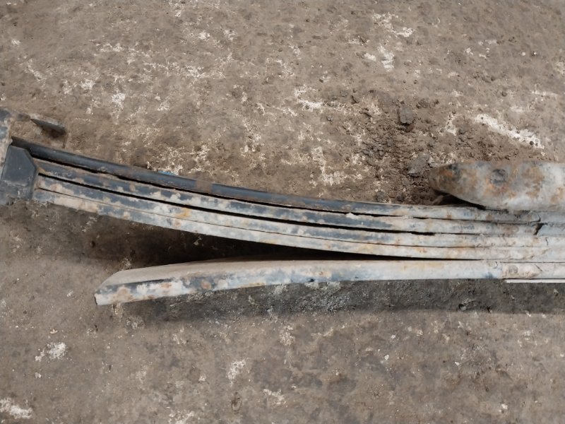 Рессора задняя