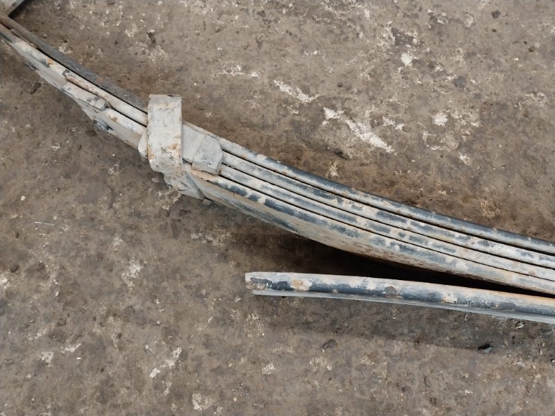 Рессора задняя