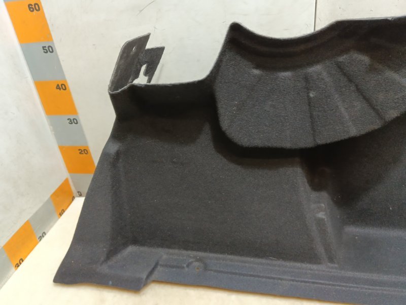 Обшивка багажника