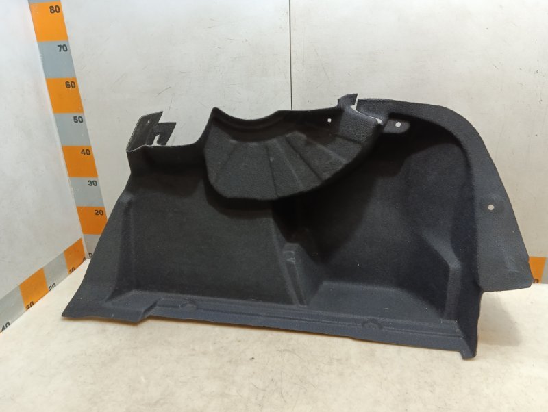 Обшивка багажника