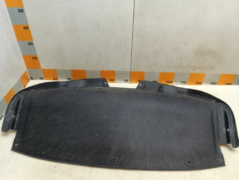 Обшивка крышки багажника