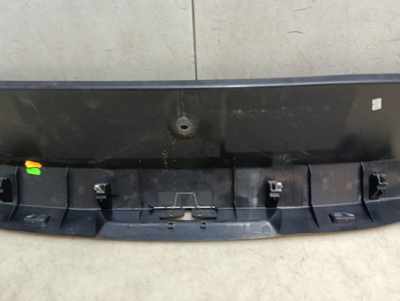 Обшивка багажника