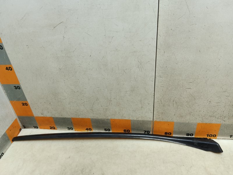 Молдинг лобового стекла