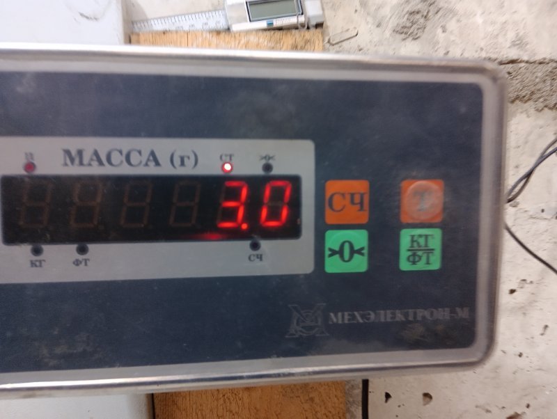 Стекло двери задней правой