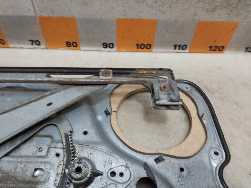 Стеклоподъемник электр. передний левый