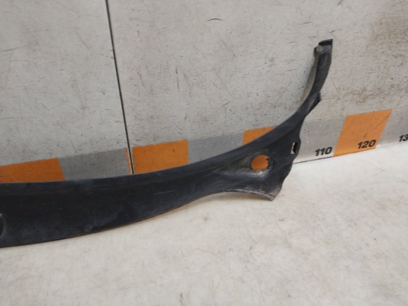 Планка под лобовое стекло