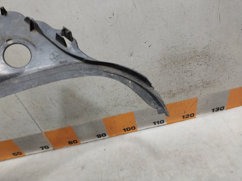 Планка под лобовое стекло