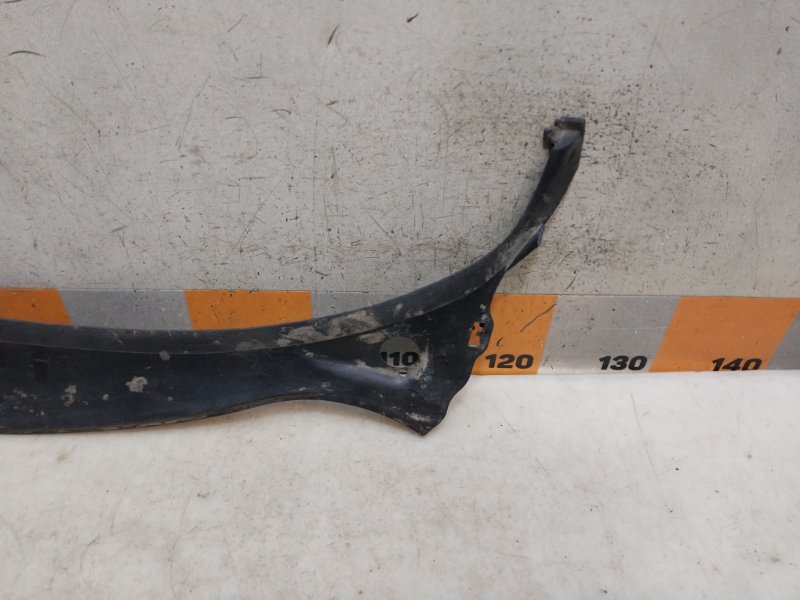 Планка под лобовое стекло