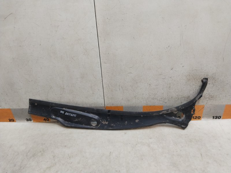 Планка под лобовое стекло