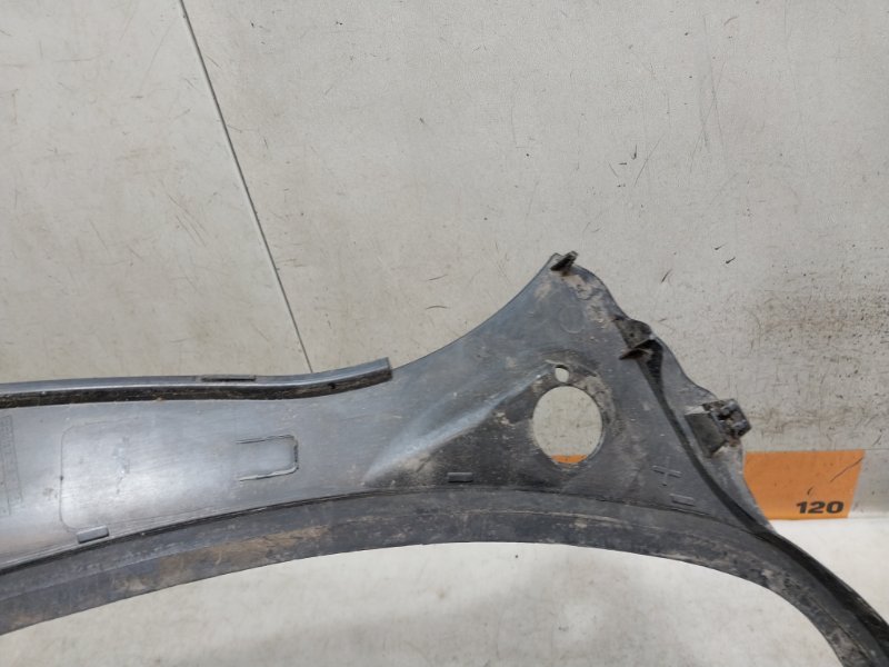 Планка под лобовое стекло