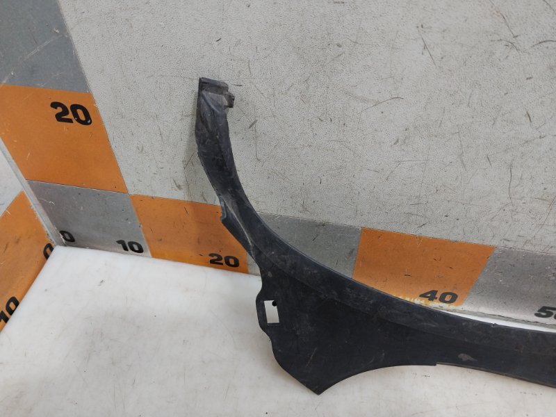 Планка под лобовое стекло