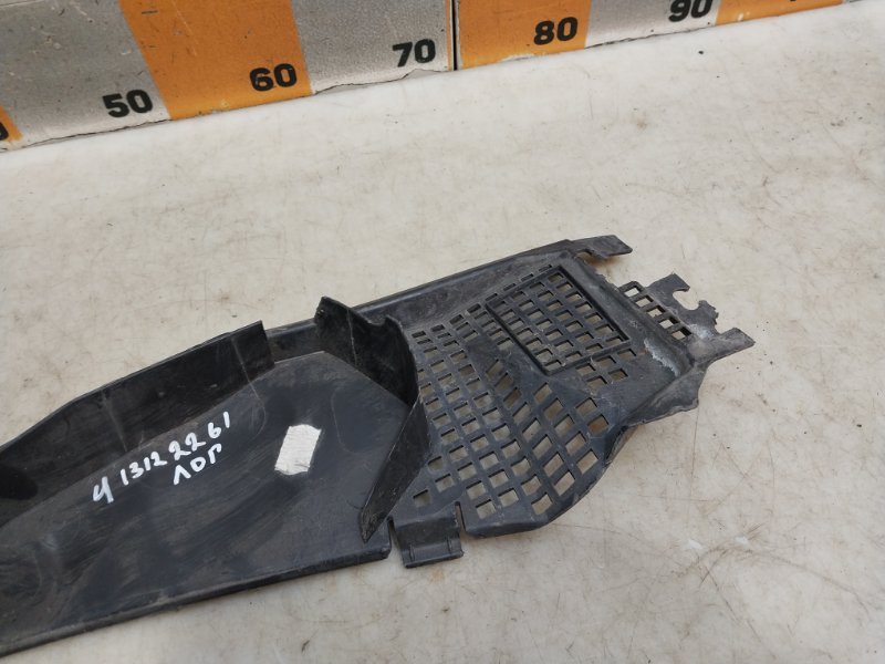 Планка под лобовое стекло