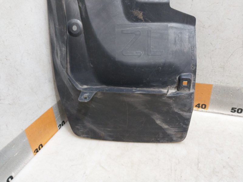 Брызговик задний левый