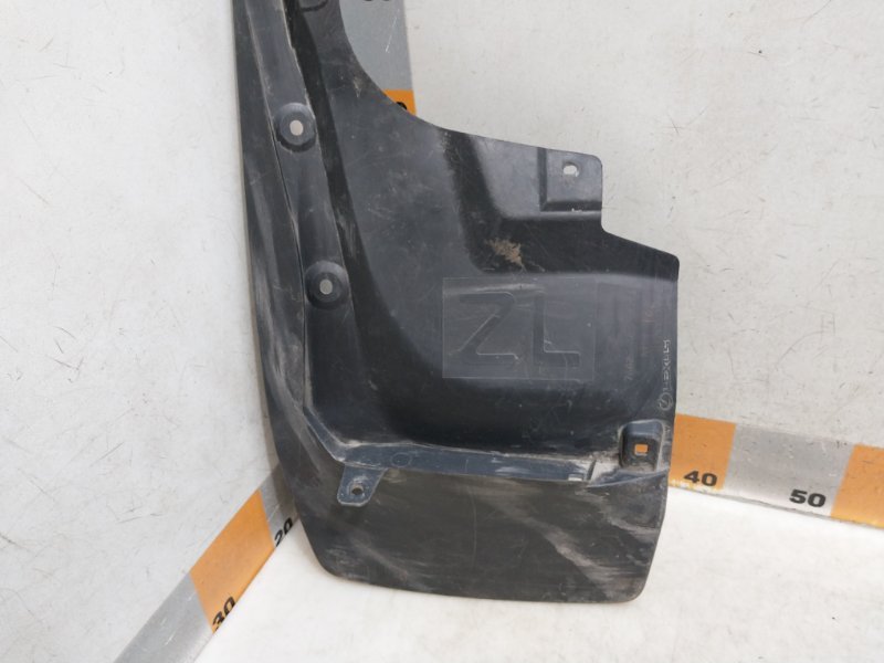 Брызговик задний левый