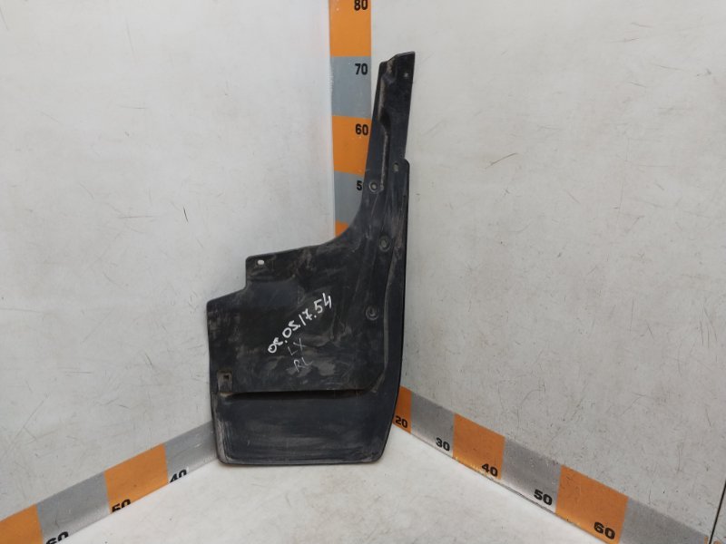 Брызговик задний левый