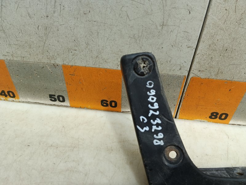 Брызговик задний правый